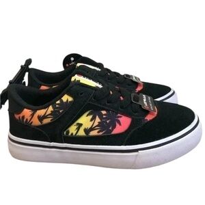 Airwalk Huntington Lace-Up Sneakers | Size 2